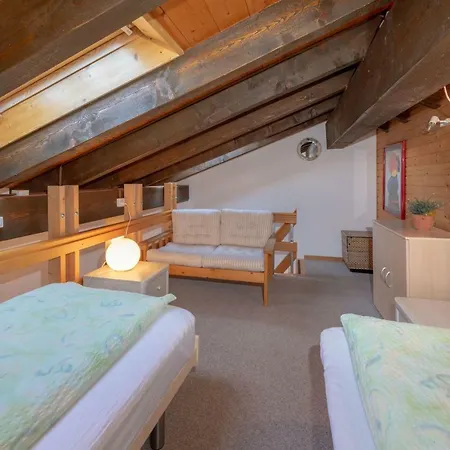 Maisonette Gentiana 
